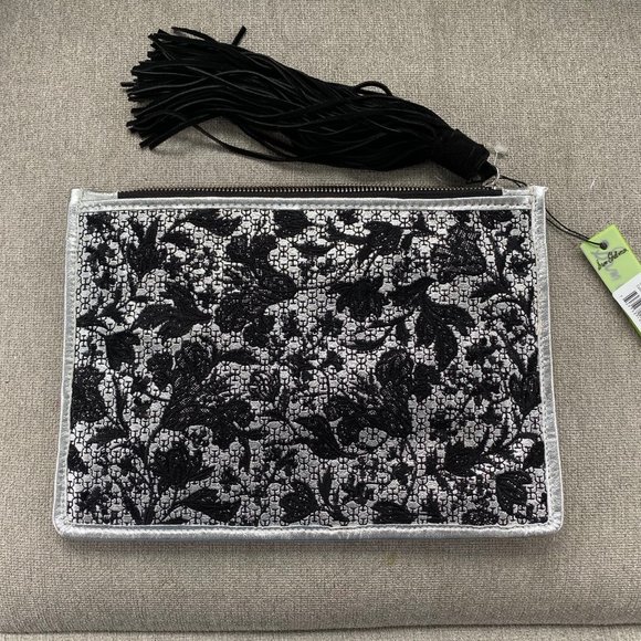 Sam Edelman Silver Floral Wristlet Clutch - Picture 11 of 11